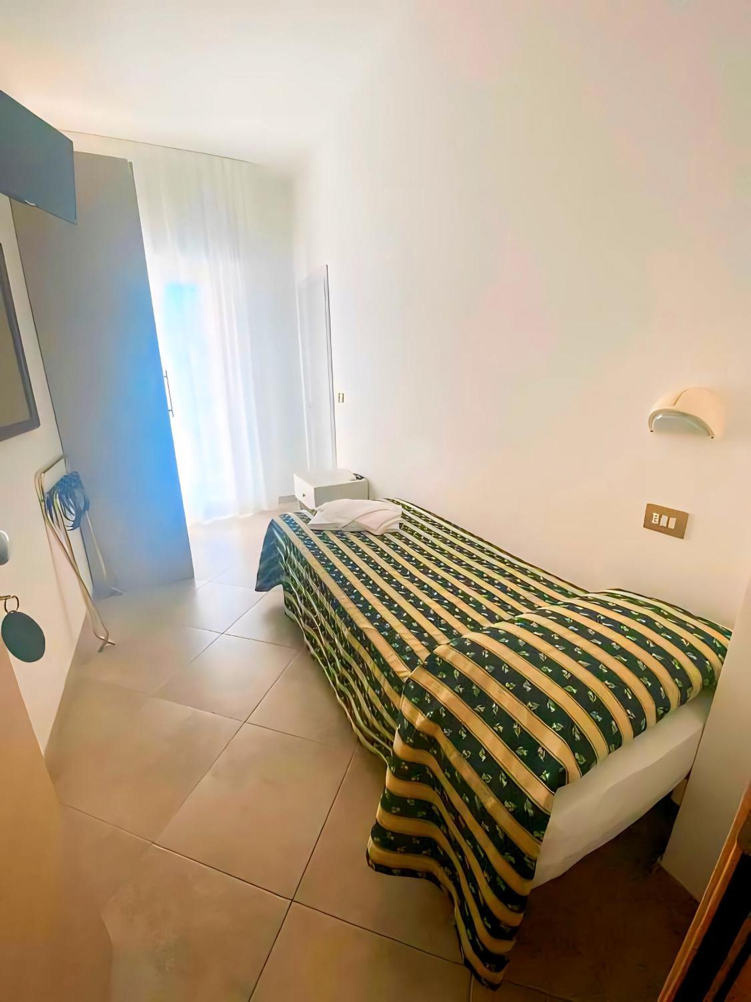 Hotel Baltic Misano Adriatico Exterior photo